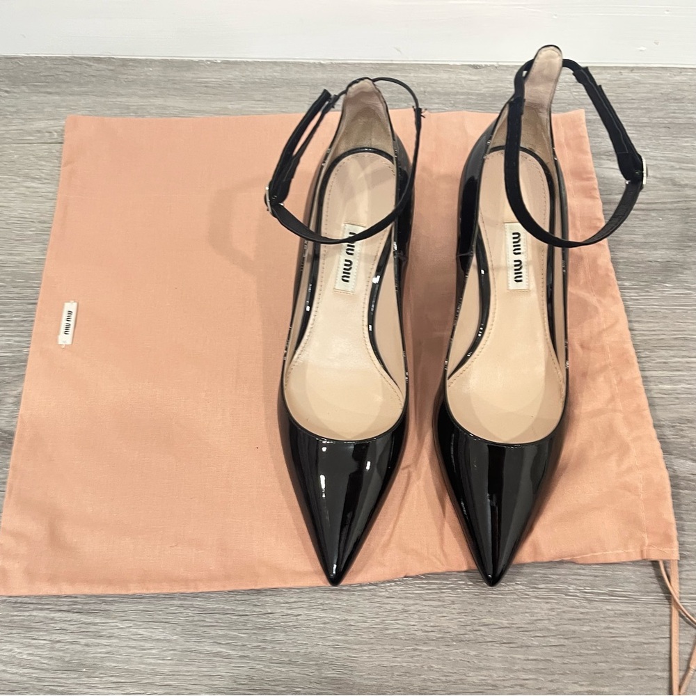 Miu Miu kitten heels size 36 or 6 black leather patent shoes